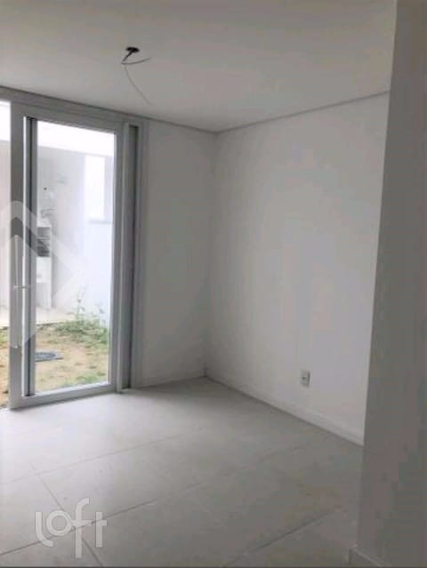 Image 3 - 233992